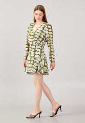 D4014 Green & Ecru Checkered Mini - La Elegant