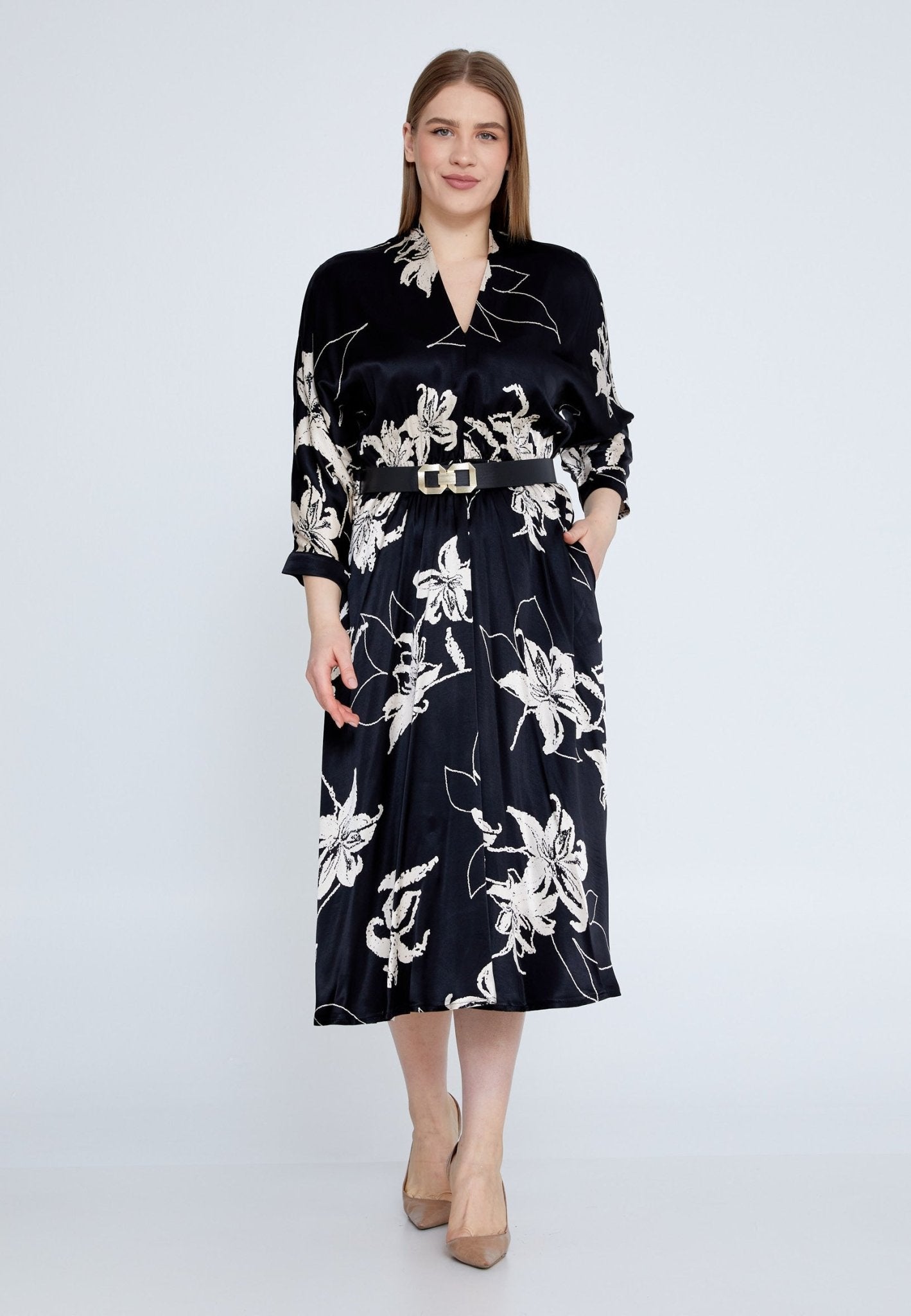 D4029 Floral B&W Midi - La Elegant