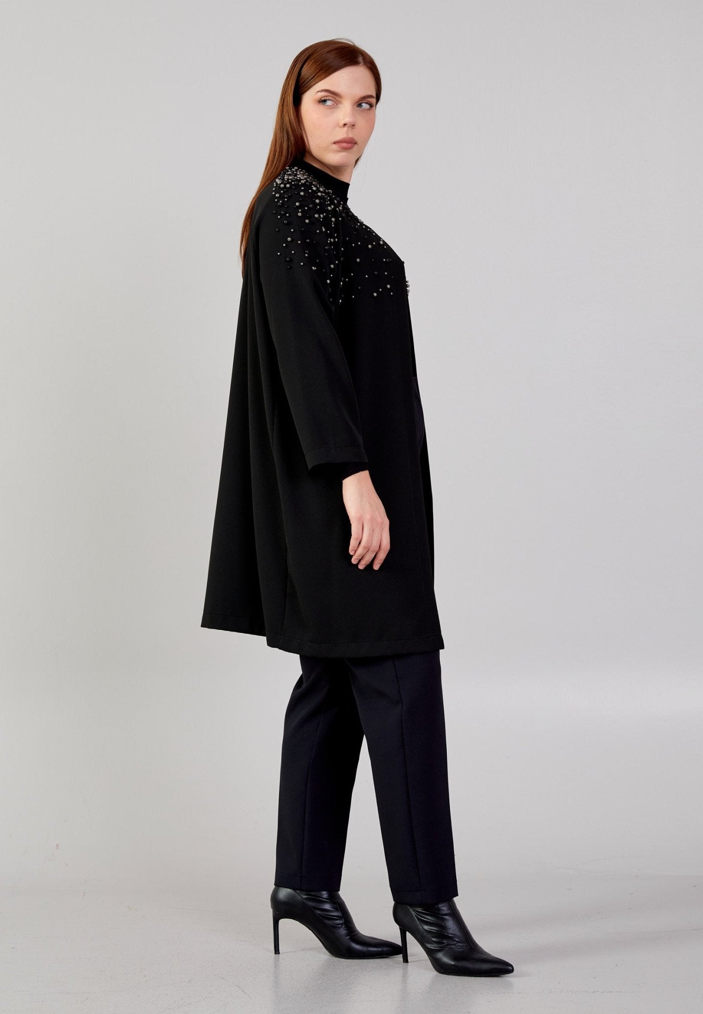 D9065 Pearl Shoulder Black Coat - La Elegant