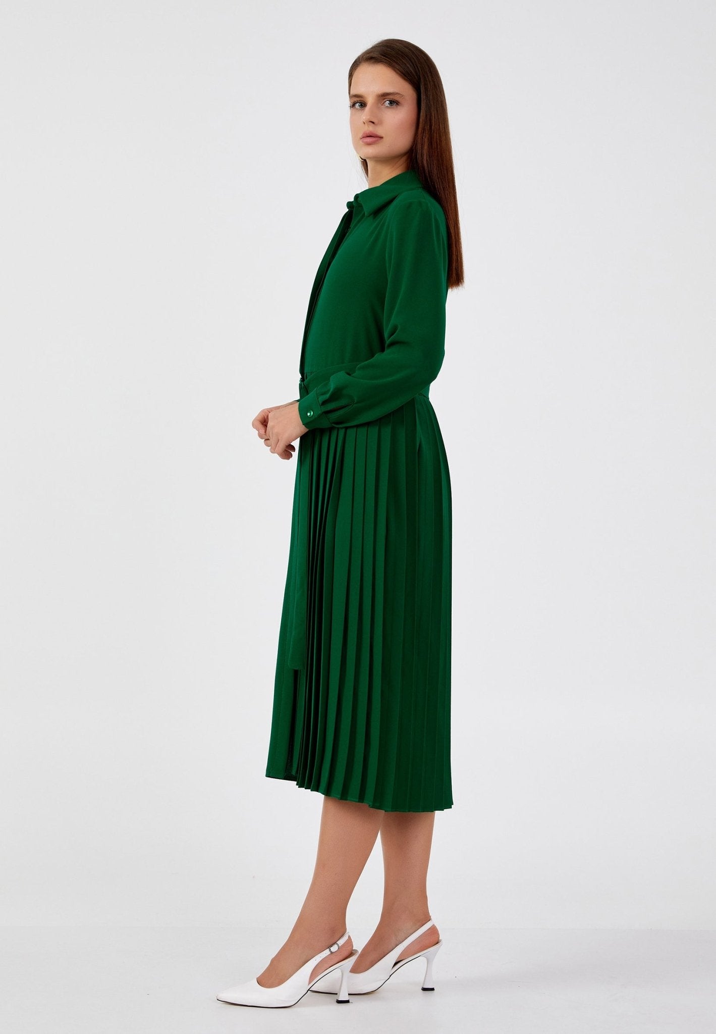 D9201 Green Pleated Midi Dress - La Elegant