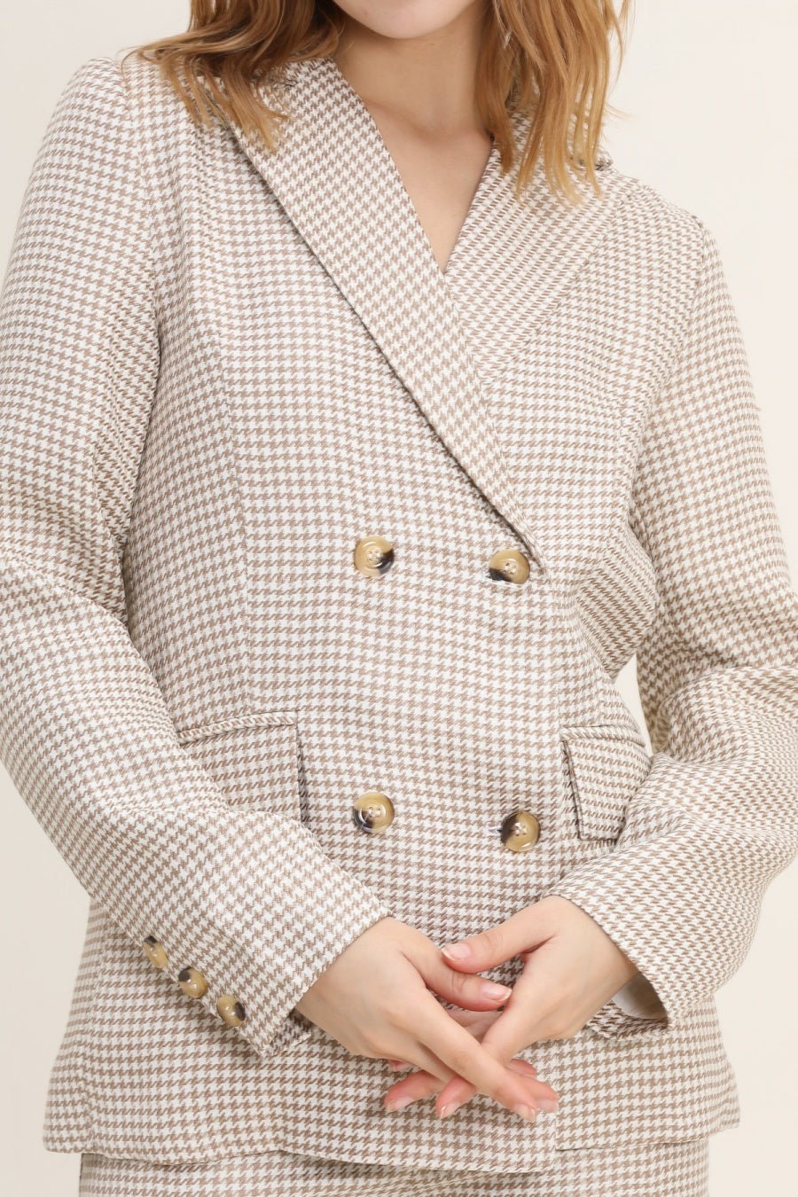 D3381 Dark Beige Checkered Blazer - La Elegant